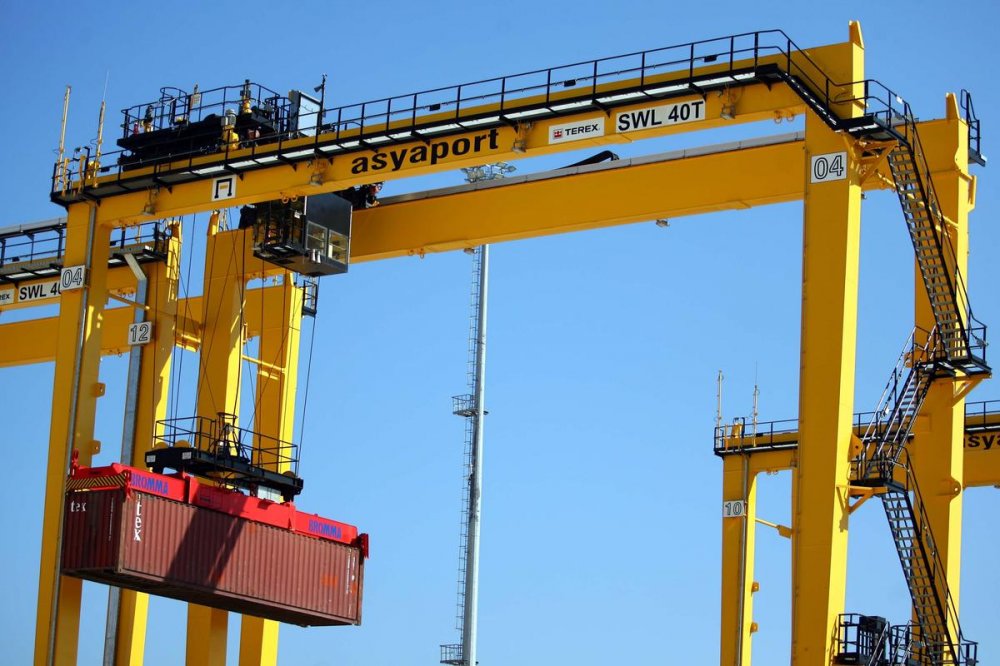 ASYAPORT ILK GEMISINI AGIRLADI